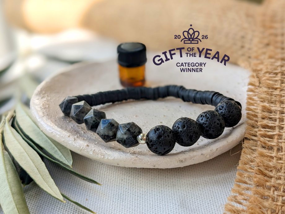 Aromatherapy Essential Oil Diffuser Bracelet - Black Labradorite & Lava bead gemstone beaded bracelet