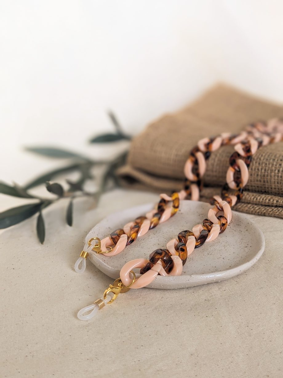 Kelly  - Pink & Tortoiseshell chunky acrylic glasses chain