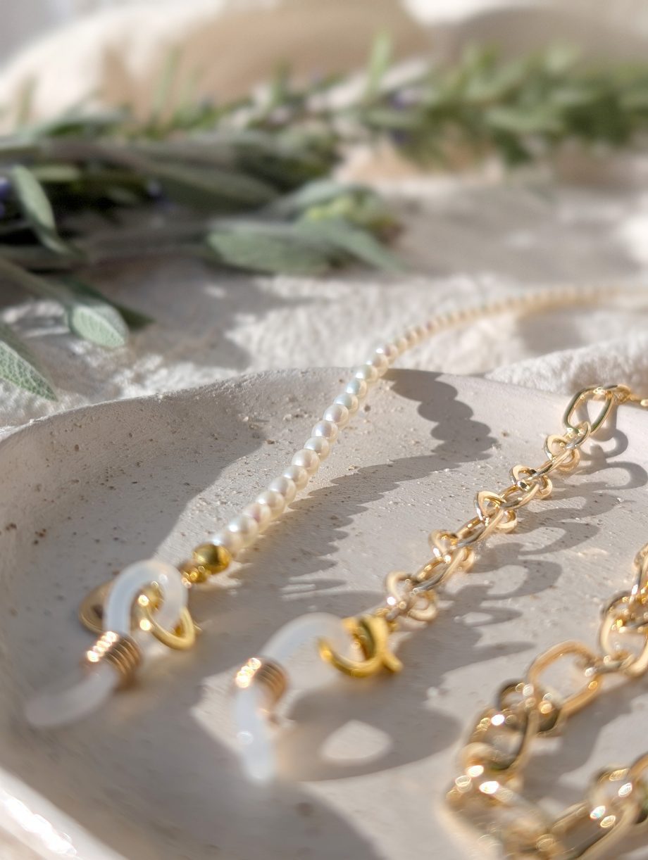 Gemma - Freshwater Pearl Glasses Chain