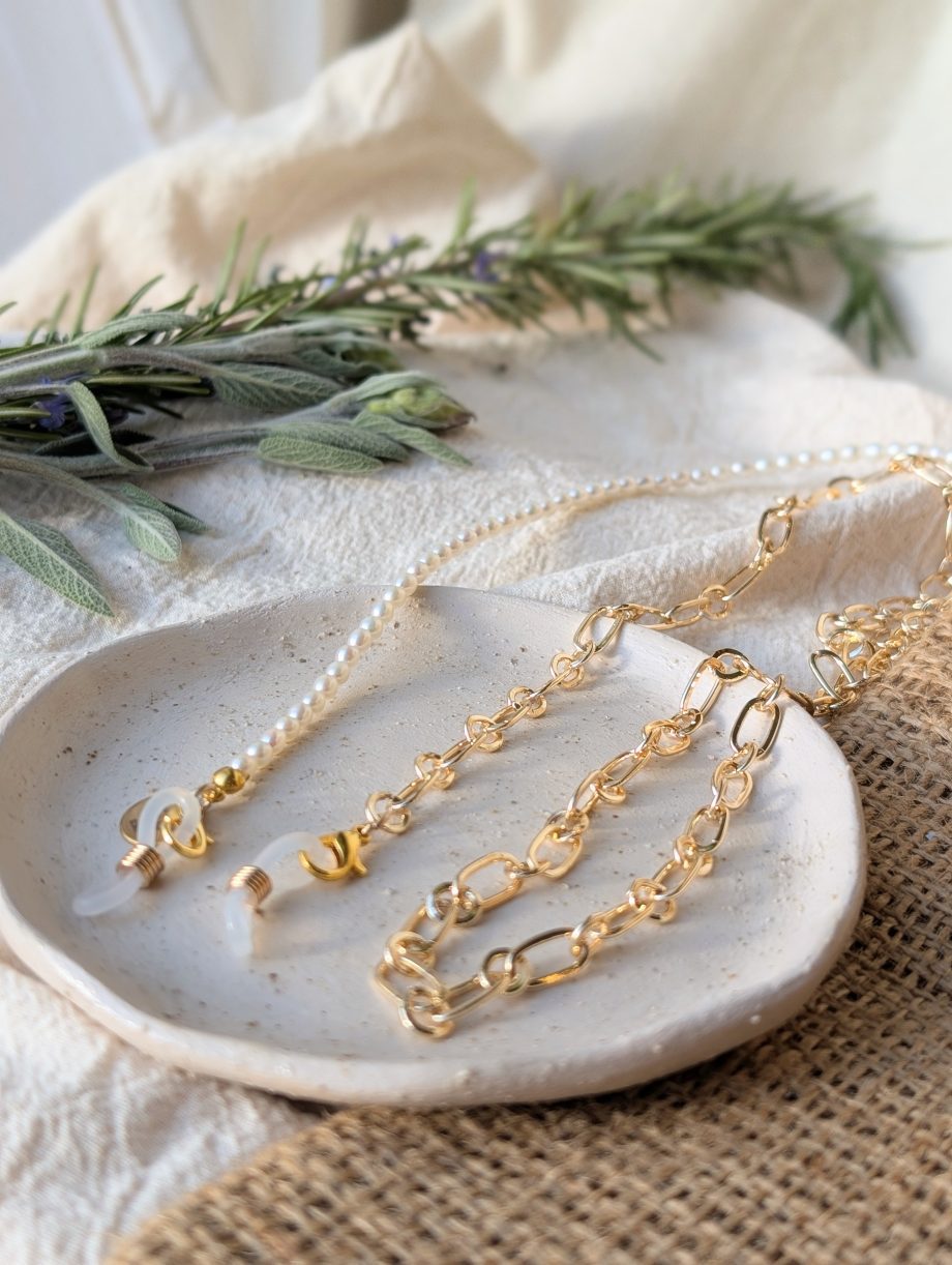 Gemma - Freshwater Pearl Glasses Chain