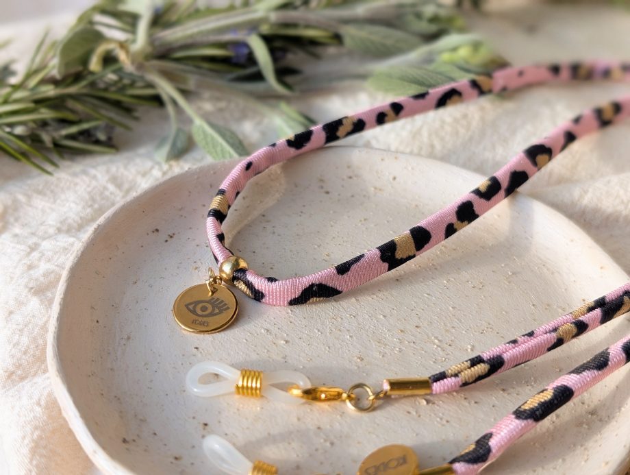 Laura — Pink Leopard Lycra Glasses Chain