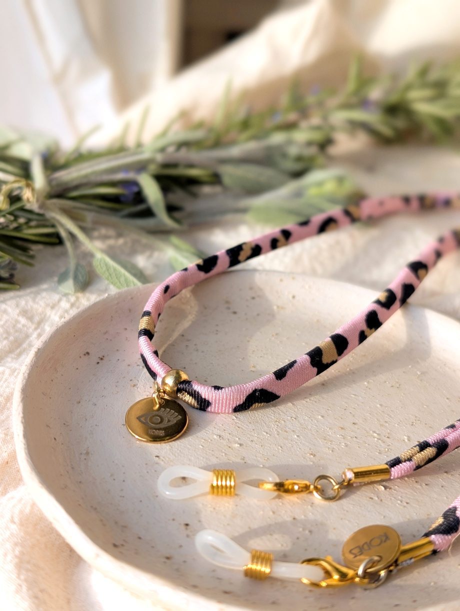Laura — Pink Leopard Lycra Glasses Chain